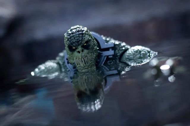 killer-croc-by-40practical_toy.photo_.jpg