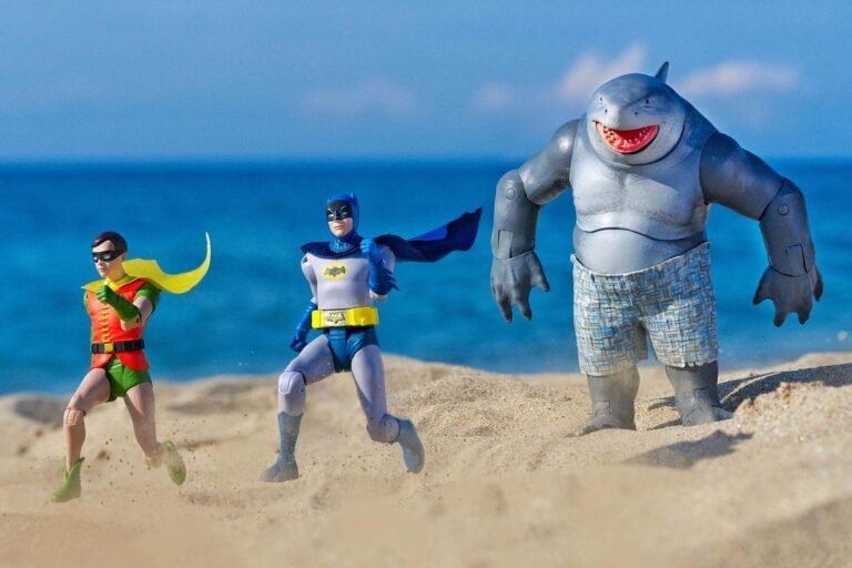 toytsh-batman-and-robin-king-shark.jpg