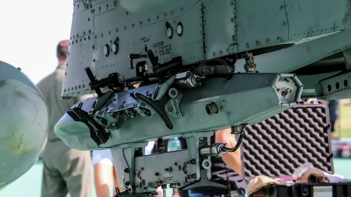 Air Force supply hole