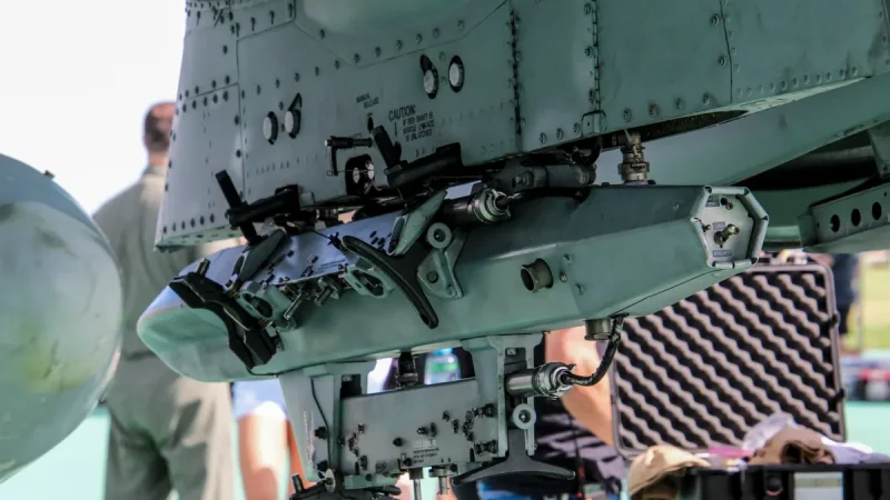 Air Force supply hole