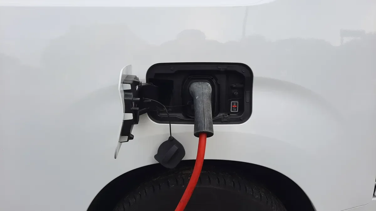 Chinese OEM hybrid sales