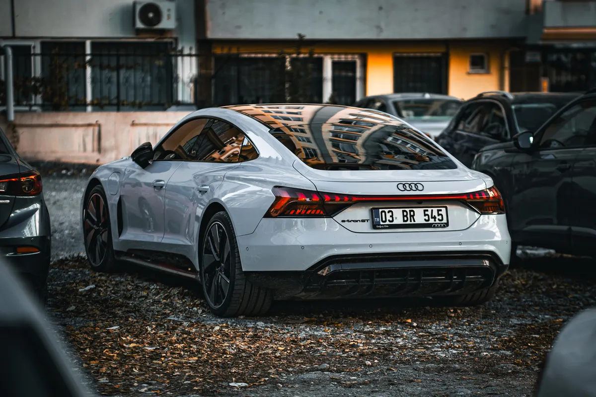 Tesla’s Roadster Reveal Makes the Tesla-SpaceX Merger Case