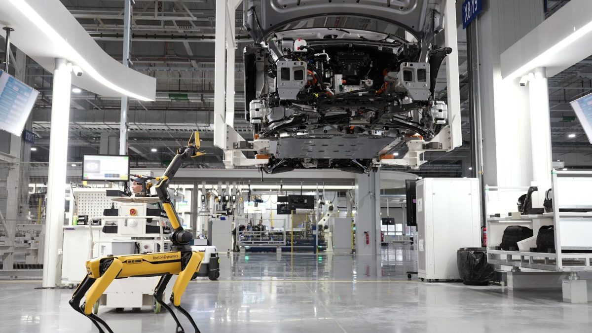 ICCT study finds weakening EU car CO2 rules could cut up to 185,000 jobs by 2035, 6% below 2025